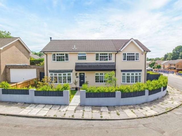 Farm for sale in Falcon Lodge, Wales