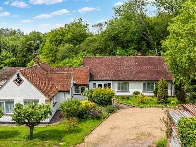 Farm for sale in Blindley Heath, Tandridge