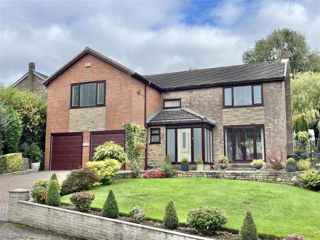 Farm for sale in Little Padfield, Charlesworth