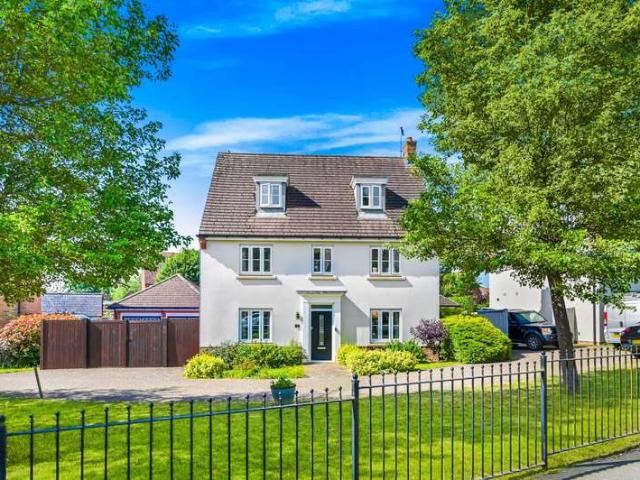 Farm for sale in Duton Hill, Essex
