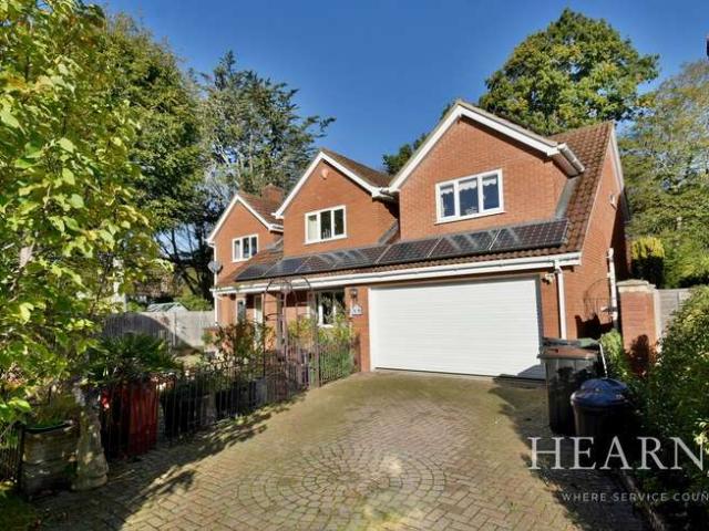 Farm for sale in Tricketts Cross, Ferndown