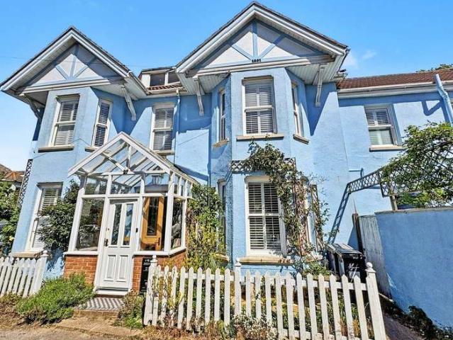 Farm for sale in Pokesdown, Bournemouth