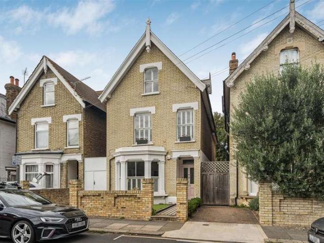 Farm for sale in Norbiton, Greater London