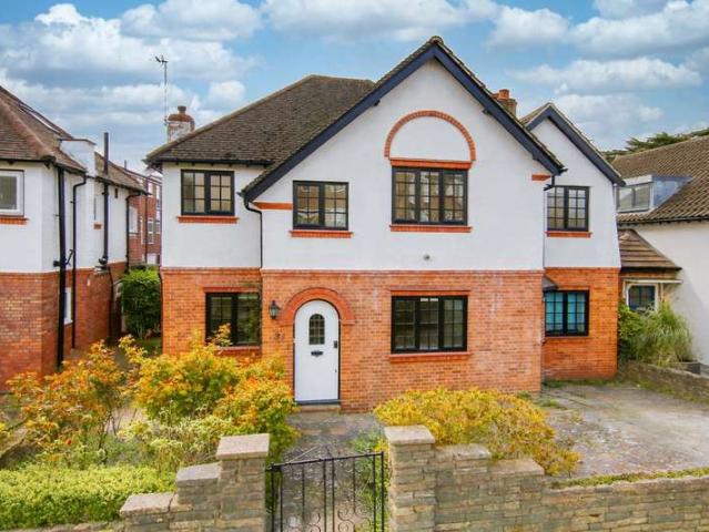 Farm for sale in London Borough of Richmond upon Thames, Greater London
