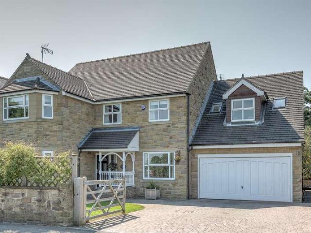 Farm for sale in Burton Salmon, North Yorkshire