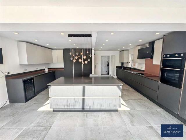 Farm for sale in South Mimms and Ridge, Hertfordshire