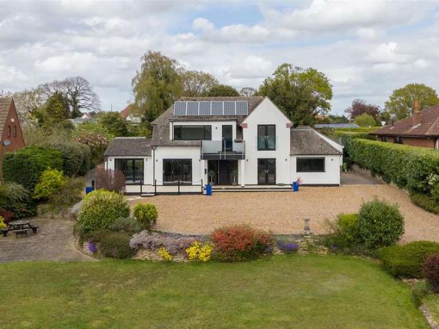 Farm for sale in Comers, Norfolk