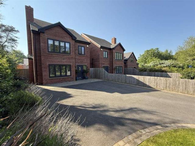 Farm for sale in Irby, Dawpool