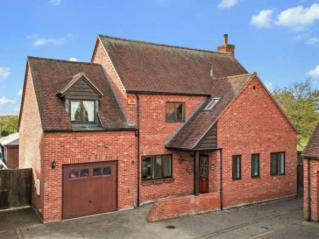 Farm for sale in Grendon Underwood