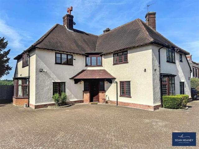 Farm for sale in Hadley Wood, Greater London