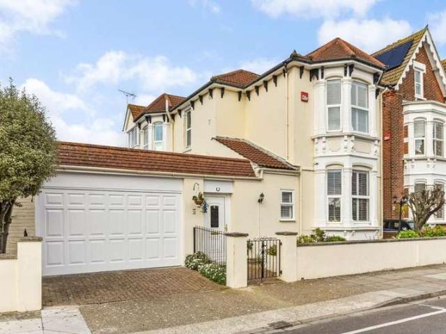 Farm for sale in Southsea, City Of Portsmouth