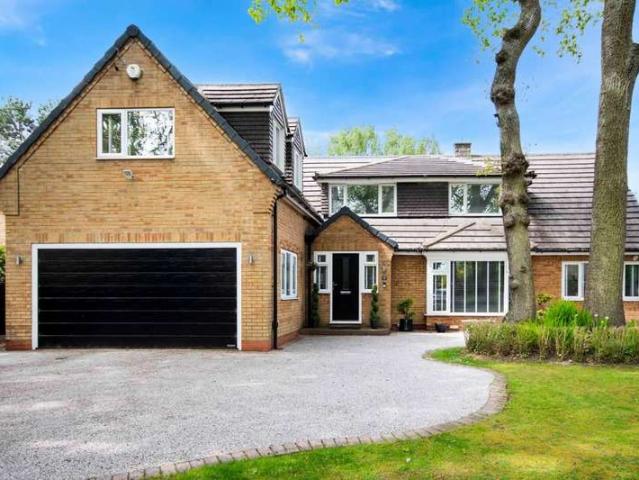 Farm for sale in Rossington, South Yorkshire
