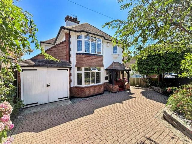 Farm for sale in Sidley, Heathlands