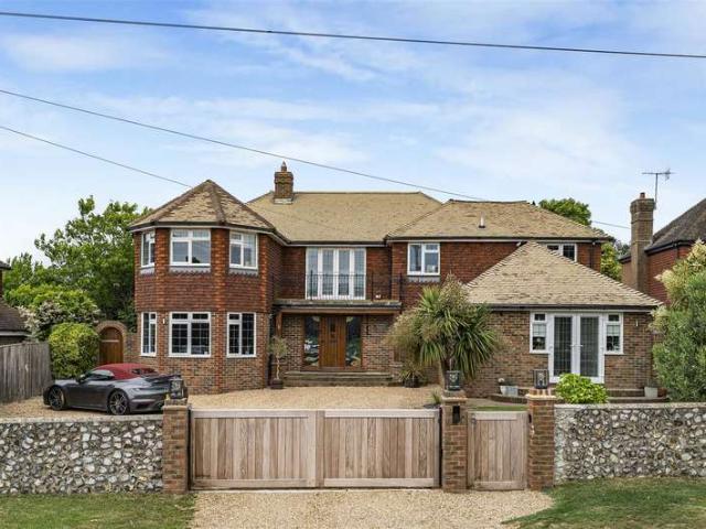 Farm for sale in Seaford, Iford
