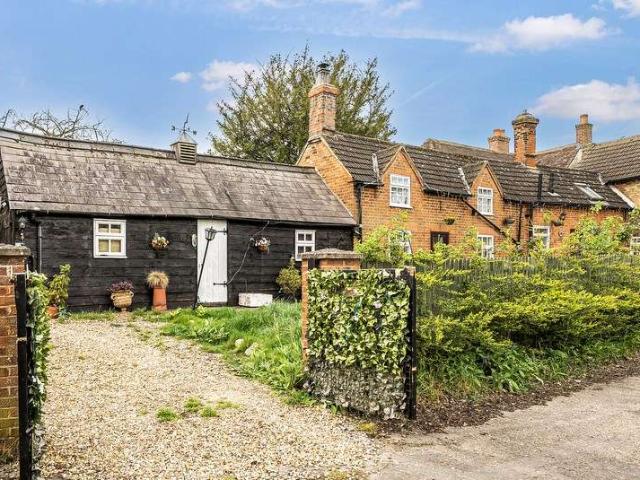 Farm for sale in Pulloxhill, Bedfordshire