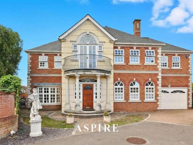 Farm for sale in Winter Gardens, Essex