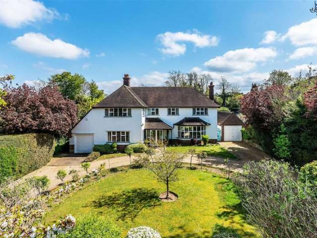Farm for sale in Carshalton Beeches, Greater London