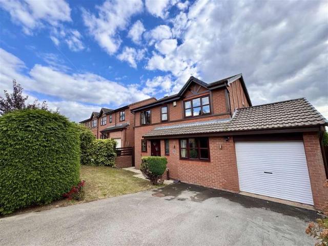 Farm for sale in Staincross, South Yorkshire