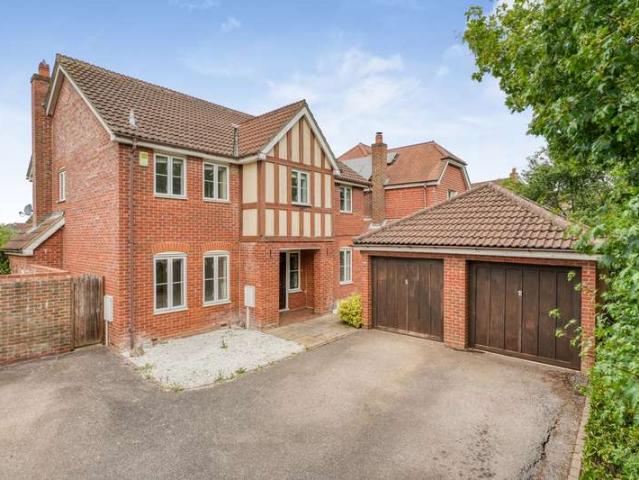 Farm for sale in Fenny Stratford, Milton Keynes