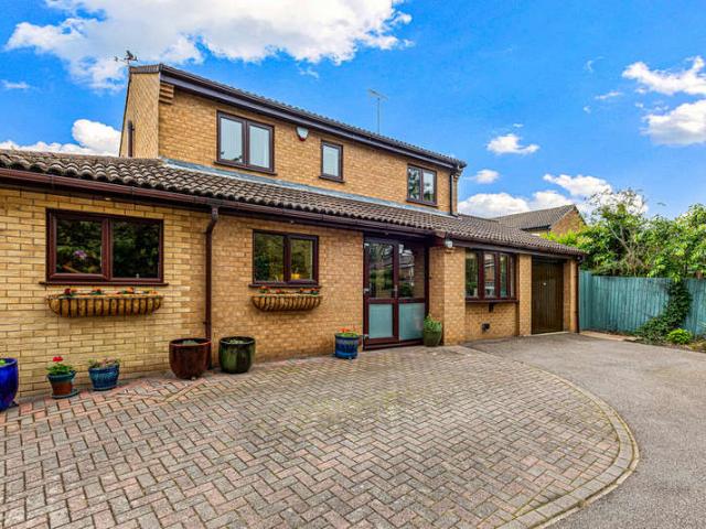 Farm for sale in Oadby, Leicestershire