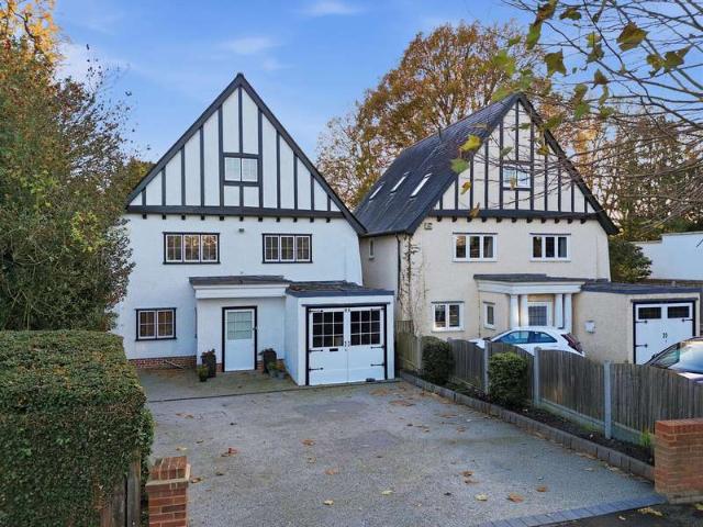 Farm for sale in London Borough of Redbridge, Greater London