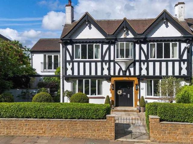 Farm for sale in Northampton, Northamptonshire