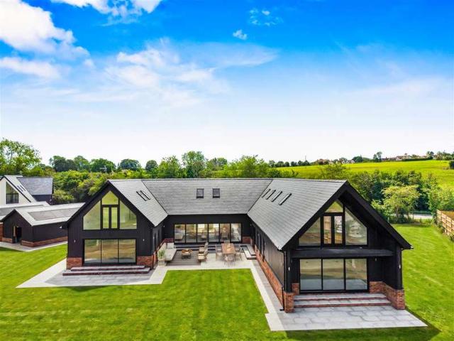 Farm for sale in Duton Hill, Essex