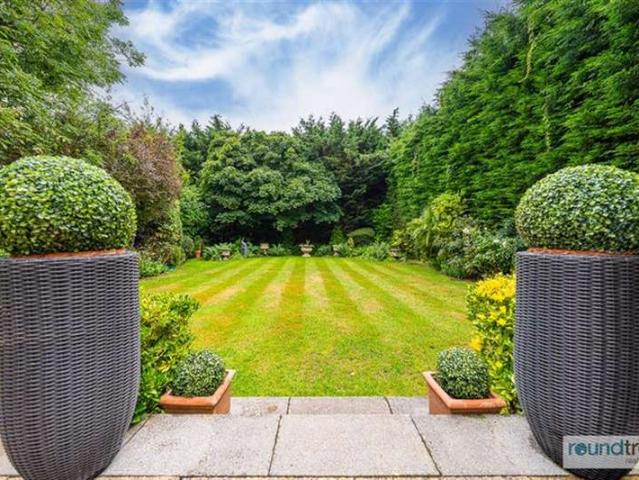 Farm for sale in Hendon, Greater London