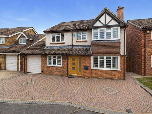 Farm for sale in Ashley Park, Surrey