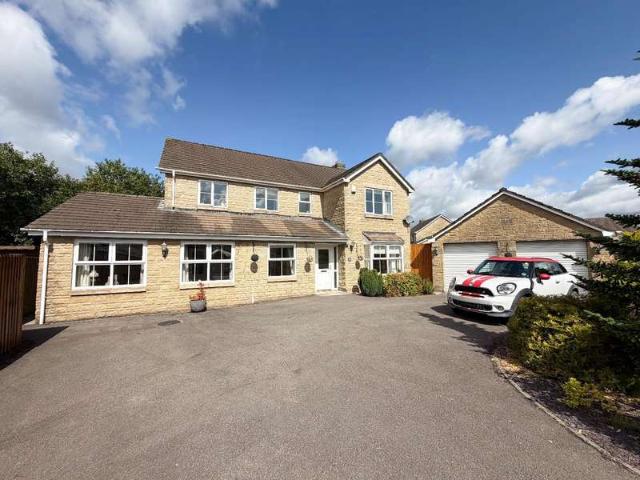 Farm for sale in Ynysawdre, Tondu