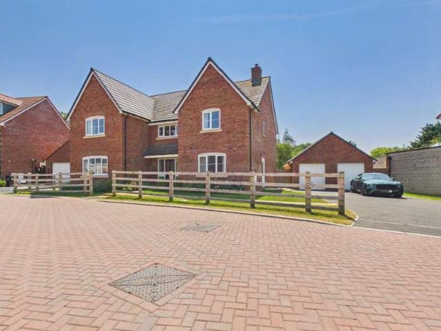 Farm for sale in Falfield
