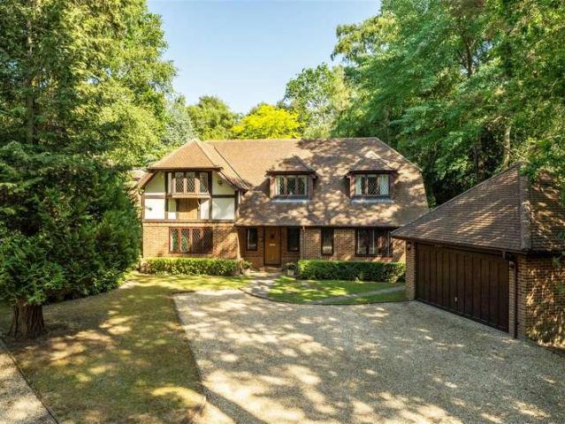 Farm for sale in Finchampstead
