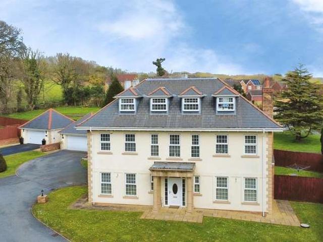 Farm for sale in Llangennech, Wales