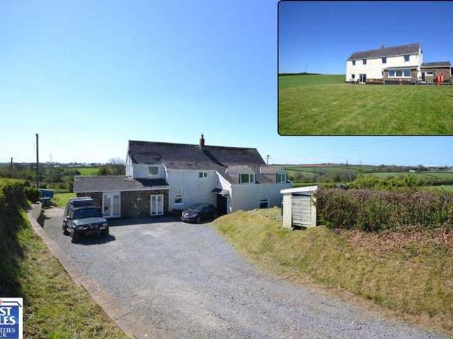 Farm for sale in Rosemarket