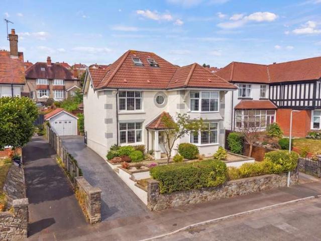 Farm for sale in Brynmill, Swansea