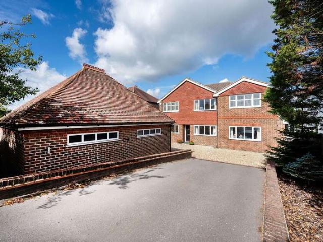 Farm for sale in Pachesham Park, Surrey