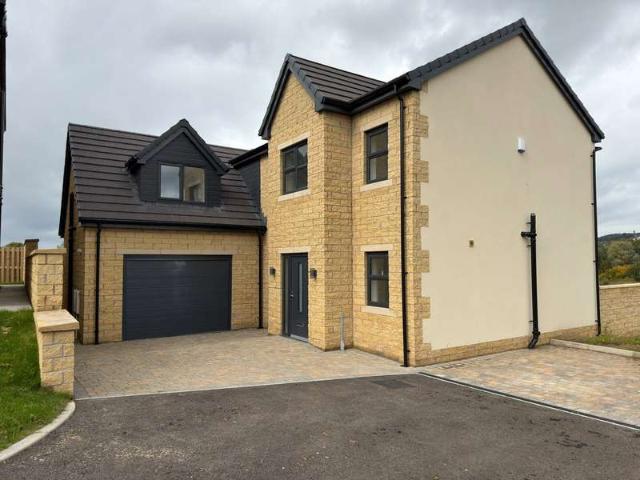 Farm for sale in Springhead, Oldham