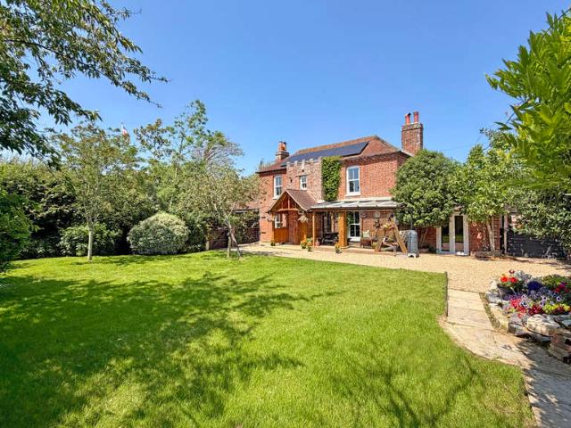 Farm for sale in Donnington, Littlecote
