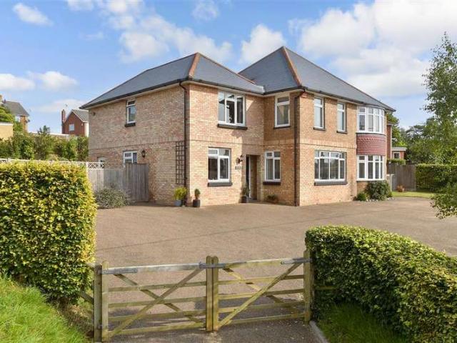 Farm for sale in Beech Grove Bruderhof, Ash