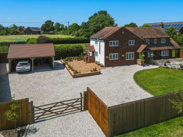 Farm for sale in Drakes Broughton and Wadborough, Crookhill