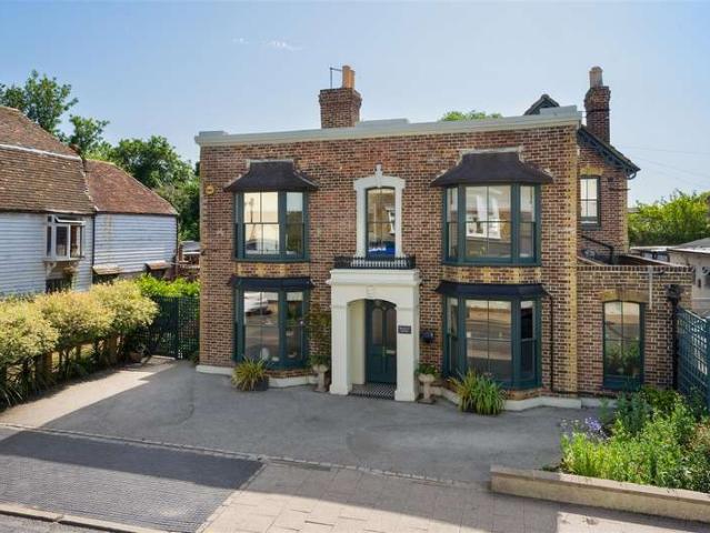 Farm for sale in Thurston Park, The Bridge