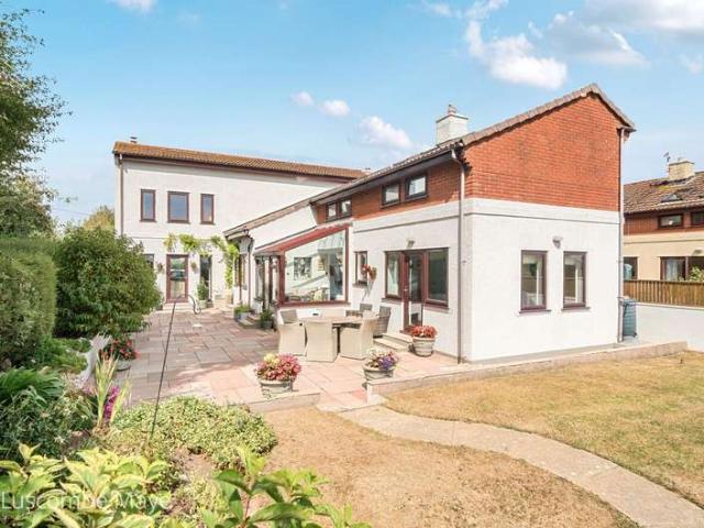 Farm for sale in Staddiscombe, Plymouth