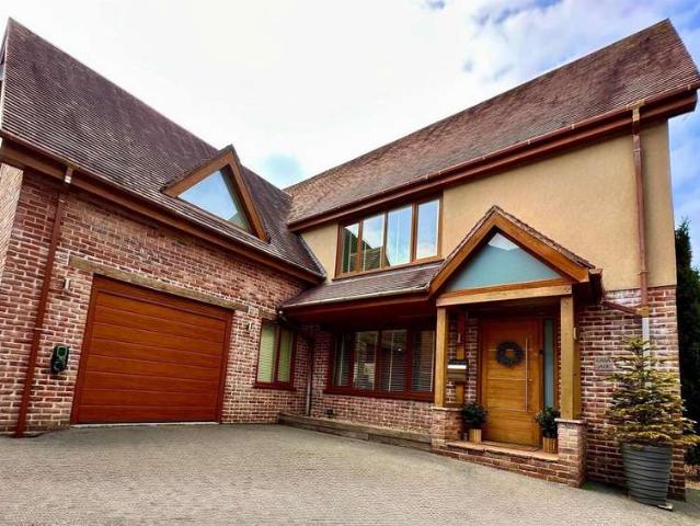 Farm for sale in Mountain Ash East, Ynysboeth