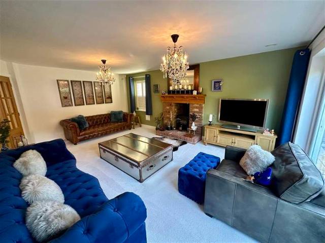 Farm for sale in Hollingbourne, Midway