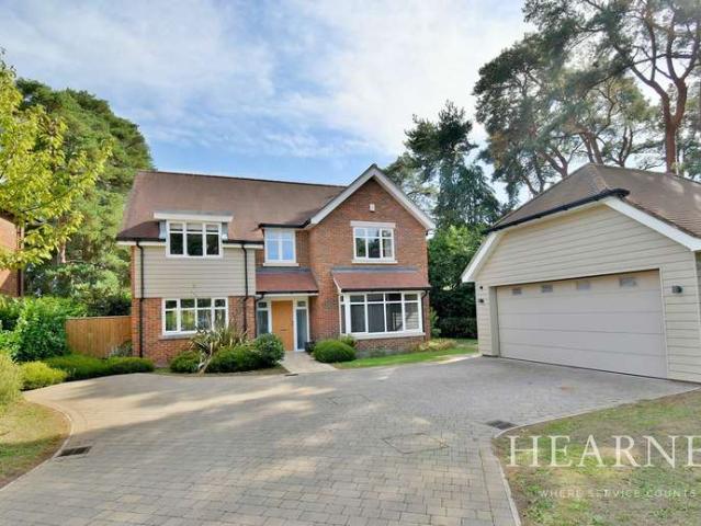 Farm for sale in Dudsbury, Ferndown
