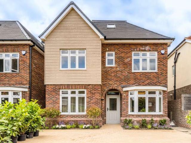 Farm for sale in Greater London