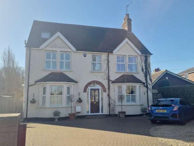 Farm for sale in Horspath, Berrick Salome