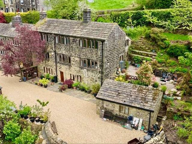 Farm for sale in Lumbutts, Todmorden