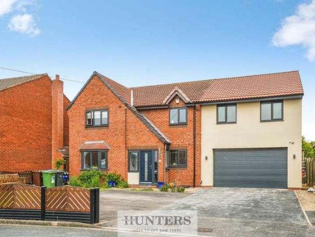 Farm for sale in Hut Green, Eggborough