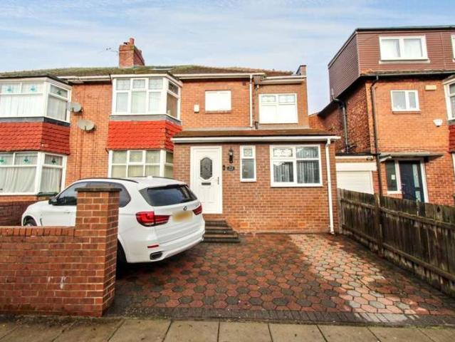 Farm for sale in Cowgate, Fenham